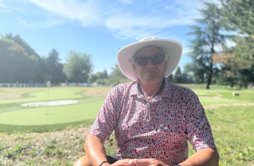 De l’autre côté du green avec André 